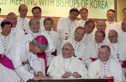 http://saltlightmag.paloma.netdna-cdn.com/images/articleimages/Pope-Francis-Korean-Bishops.jpg
