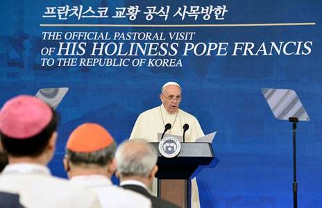 http://saltlightmag.paloma.netdna-cdn.com/images/articleimages/Pope-Francis-Address-Korea-Government.jpg